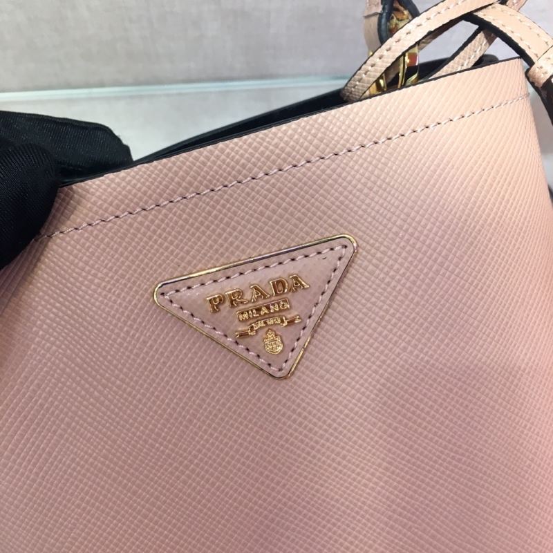 Pra*a tote bags